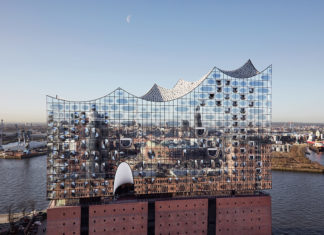 Elbphilharmonie im Stream © Maxim Schulz