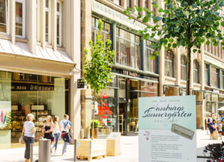 Stadtbummel zwischen Blüten, Bienen und Lavendelduft