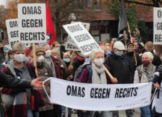 Auszeichnung für Omas gegen Rechts