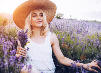 Ein gedeckter Tisch für Mutti und die Bienen