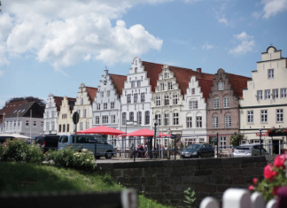 Friedrichstadt: Wo sich Heimat wie Urlaub anfühlt