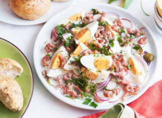 Eiersalat mit Krabben und Kräutern
