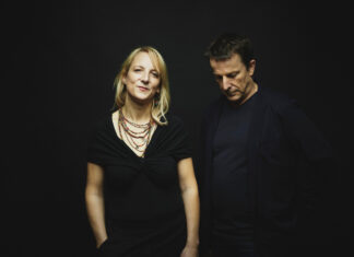 Kultur im Schuhregal