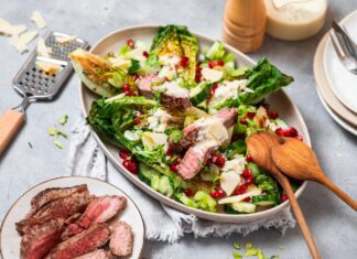 Frühlingsfrische Röstaromen Gebratener Salat mit Steak