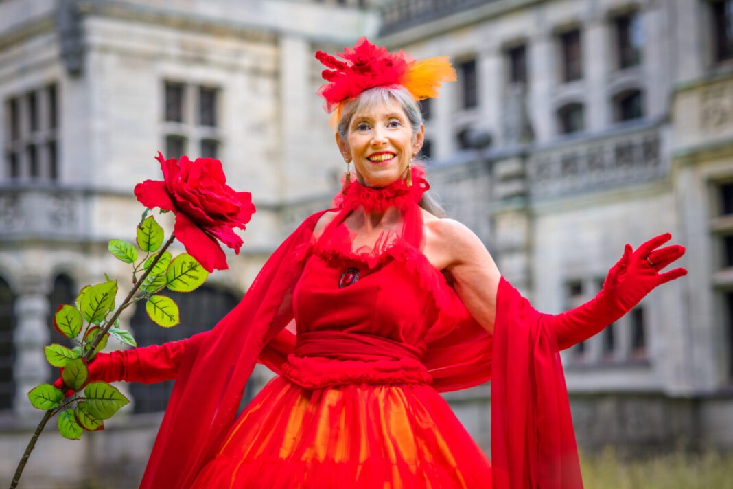 Dame in Rot